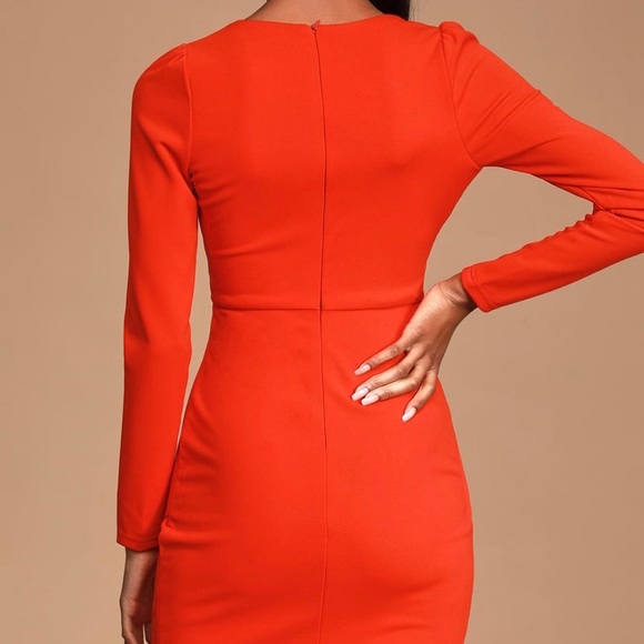 Red dress - Picture 2 of 3